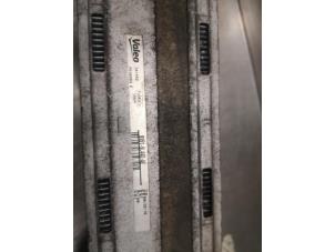 Intercooler van een Ford Fiesta 6 (JA8) 1.6 TDCi 16V 90 2010
