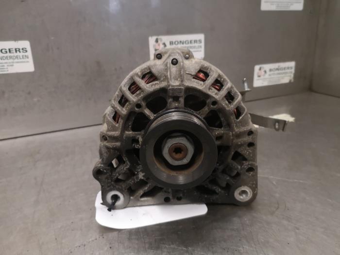 Gebruikte Dynamo Volkswagen Polo IV (9N1/2/3) Prijs op aanvraag aangeboden door Bongers Auto-Onderdelen Zeeland