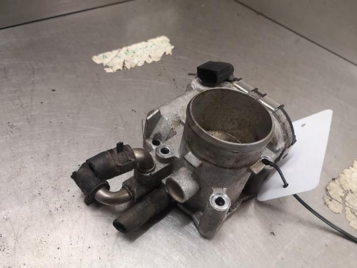 Gebruikte Gasklephuis Hyundai i10 (B5) 1.0 Bi-Fuel Prijs op aanvraag aangeboden door Bongers Auto-Onderdelen Zeeland