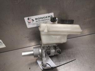 Gebruikte Hoofdremcilinder Renault Laguna III (BT) 2.0 dCi 16V 130 Prijs op aanvraag aangeboden door Bongers Auto-Onderdelen Zeeland