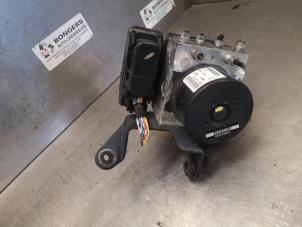 Gebruikte ABS Pomp Mazda 3 Sport (BL14/BLA4/BLB4) 2.0i MZR 16V Prijs op aanvraag aangeboden door Bongers Auto-Onderdelen Zeeland