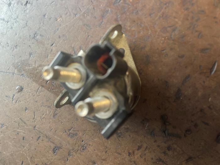 Gebruikte Start/stop condensator Nissan Qashqai (J11) 1.2 DIG-T 16V Prijs op aanvraag aangeboden door Bongers Auto-Onderdelen Zeeland