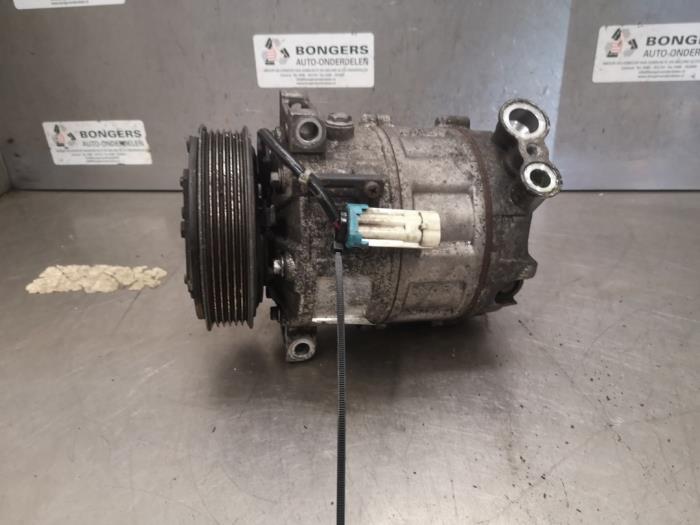 Gebruikte Aircopomp Alfa Romeo 159 Sportwagon (939BX) 1.9 JTDm 16V Prijs op aanvraag aangeboden door Bongers Auto-Onderdelen Zeeland