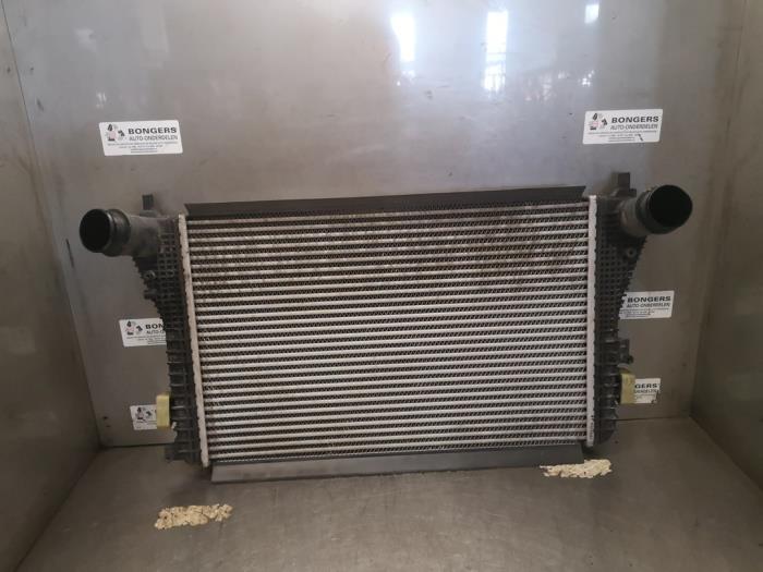 Gebruikte Intercooler Volkswagen Passat Variant (3C5) 2.0 TDI 16V 140 Prijs op aanvraag aangeboden door Bongers Auto-Onderdelen Zeeland