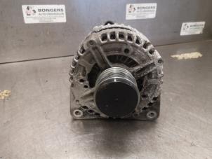 Gebruikte Dynamo Volkswagen Passat Variant (3C5) 2.0 TDI 16V 140 Prijs op aanvraag aangeboden door Bongers Auto-Onderdelen Zeeland