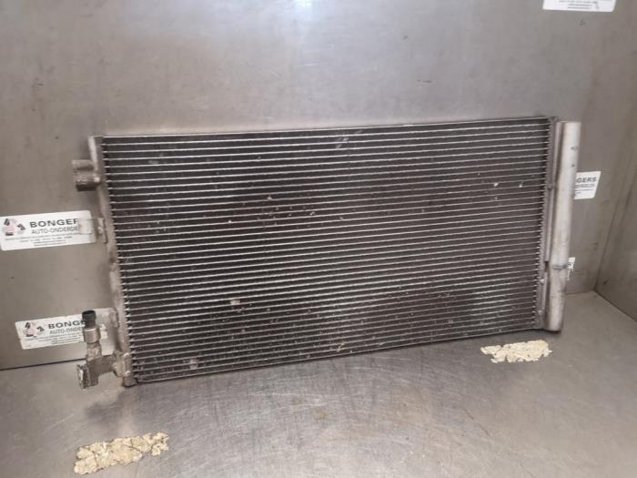 Gebruikte Radiateur Airco Renault Megane III Coupe (DZ) 1.6 16V Prijs op aanvraag aangeboden door Bongers Auto-Onderdelen Zeeland