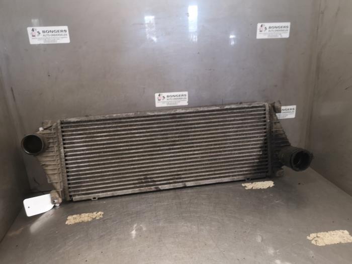 Intercooler van een Volkswagen LT II 28/31/35 2.5 TDi 2002