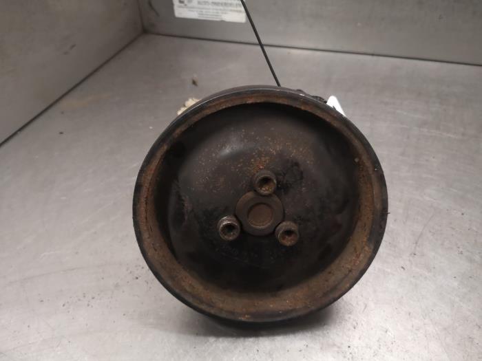 Gebruikte Pomp Servo Volkswagen LT II 28/31/35 2.5 TDi Prijs op aanvraag aangeboden door Bongers Auto-Onderdelen Zeeland