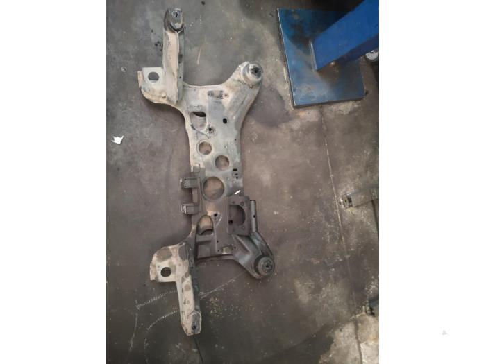 Gebruikte Subframe Ford Transit 2.2 TDCi 16V Prijs op aanvraag aangeboden door Bongers Auto-Onderdelen Zeeland