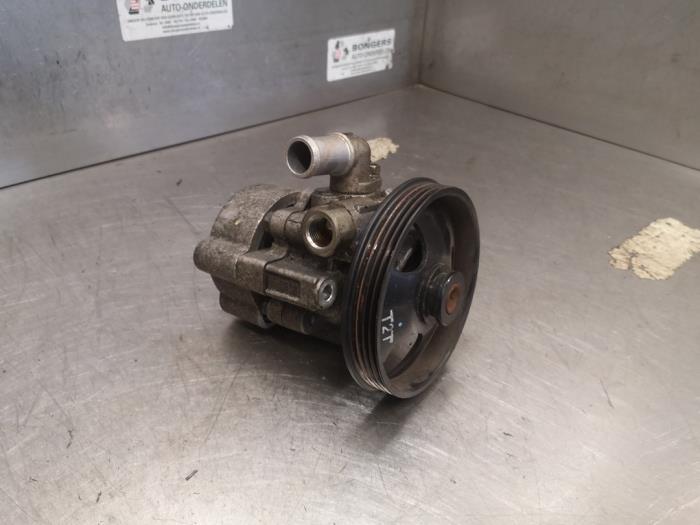 Gebruikte Pomp Servo Opel Astra J (PC6/PD6/PE6/PF6) 1.6 16V Prijs op aanvraag aangeboden door Bongers Auto-Onderdelen Zeeland