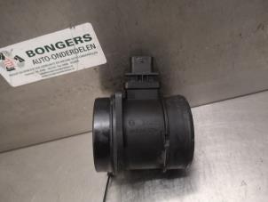 Gebruikte Luchtmassameter Ssang Yong Rexton 2.7 Xdi RX/RJ 270 16V Prijs op aanvraag aangeboden door Bongers Auto-Onderdelen Zeeland