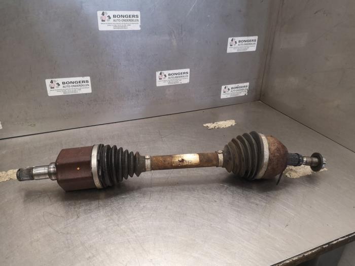 Gebruikte Aandrijfas links-voor Ford Kuga I 2.0 TDCi 16V 140 Prijs op aanvraag aangeboden door Bongers Auto-Onderdelen Zeeland