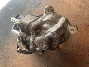 Gebruikte Dieselpomp Volkswagen Caddy IV 2.0 TDI 102 Prijs op aanvraag aangeboden door Bongers Auto-Onderdelen Zeeland