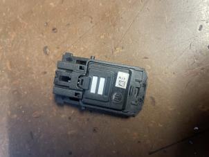 Gebruikte Sensor Licht Kia Niro II (SG2) 1.6 GDI Plug-in Hybrid Prijs op aanvraag aangeboden door Bongers Auto-Onderdelen Zeeland