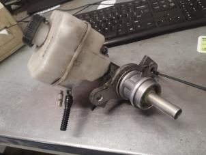 Gebruikte Hoofdremcilinder Mercedes Sprinter 3,5t (906.63) 310 CDI 16V Prijs op aanvraag aangeboden door Bongers Auto-Onderdelen Zeeland