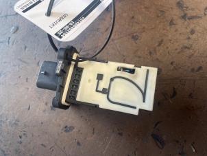 Gebruikte Luchtmassameter Ford Transit 2.0 TDCi 16V Eco Blue 130 Prijs op aanvraag aangeboden door Bongers Auto-Onderdelen Zeeland