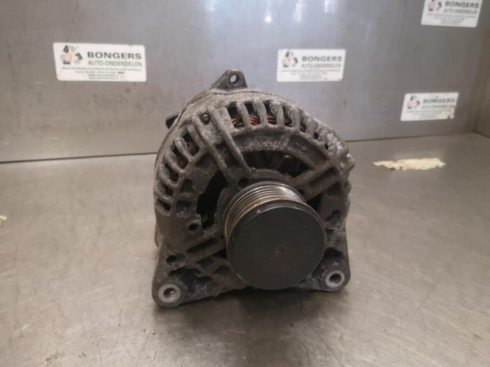 Gebruikte Dynamo Nissan Qashqai (J10) 1.5 dCi DPF Prijs op aanvraag aangeboden door Bongers Auto-Onderdelen Zeeland