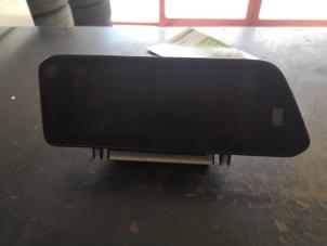 Gebruikte Display Multi Media regelunit Mazda CX-30 (DM) 1.8 Skyactiv D 116 16V Prijs op aanvraag aangeboden door Bongers Auto-Onderdelen Zeeland