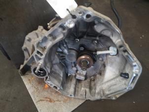 Gebruikte Versnellingsbak Renault Twingo III (AH) 0.9 Energy TCE 90 12V Prijs op aanvraag aangeboden door Bongers Auto-Onderdelen Zeeland