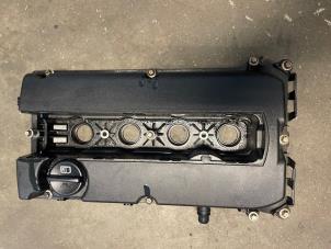 Gebruikte Kleppendeksel Opel Astra J (PC6/PD6/PE6/PF6) 1.6 16V Prijs op aanvraag aangeboden door Bongers Auto-Onderdelen Zeeland
