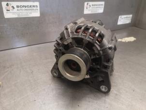 Gebruikte Dynamo Renault Twingo II (CN) 1.2 16V Prijs op aanvraag aangeboden door Bongers Auto-Onderdelen Zeeland