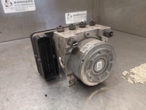 Gebruikte ABS Pomp Volkswagen Golf VII (AUA) 1.2 TSI 16V Prijs op aanvraag aangeboden door Bongers Auto-Onderdelen Zeeland