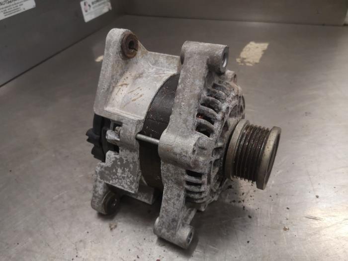 Dynamo van een Opel Astra J (PC6/PD6/PE6/PF6) 1.4 Turbo 16V 2010
