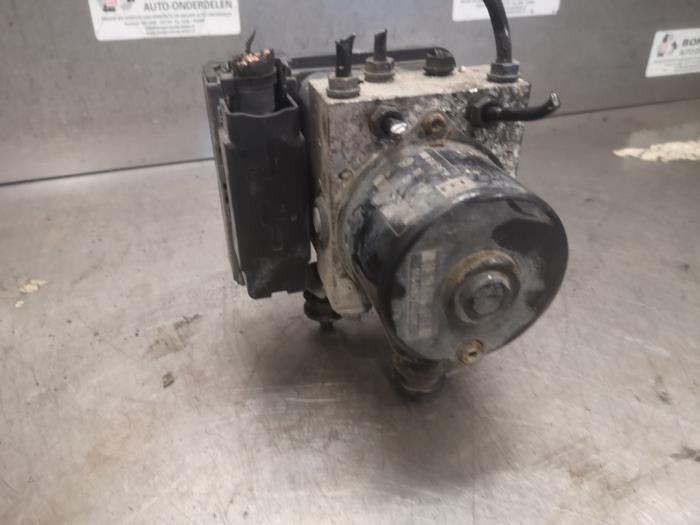 Gebruikte ABS Pomp Volkswagen Touran (1T1/T2) 2.0 TDI 16V 136 Prijs op aanvraag aangeboden door Bongers Auto-Onderdelen Zeeland