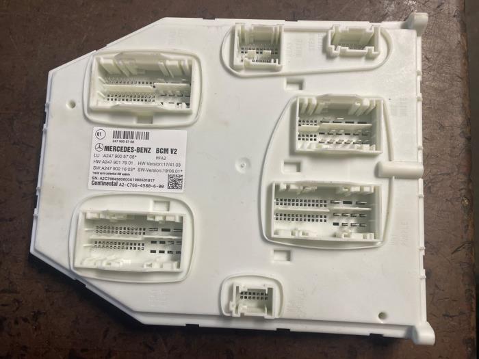 Computer Body Control van een Mercedes-Benz A (177.0) 1.3 A-160 Turbo 16V 2021