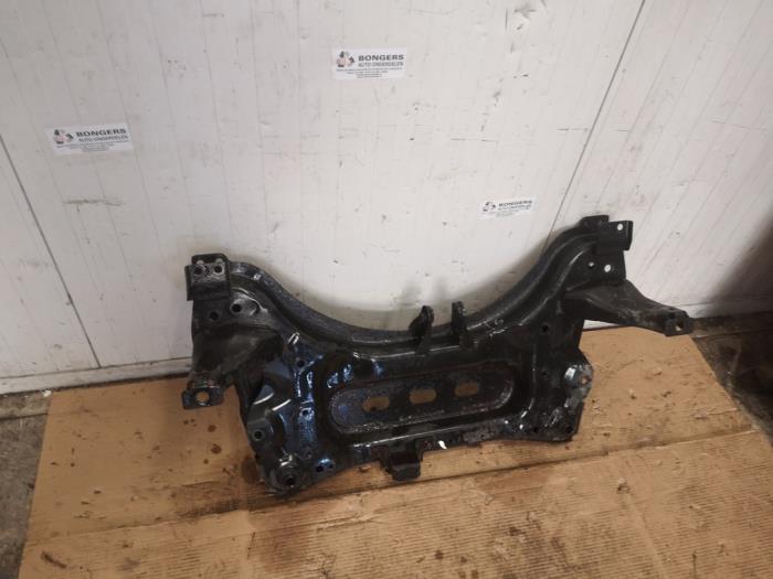 Gebruikte Subframe Nissan Qashqai (J11) 1.2 DIG-T 16V Prijs op aanvraag aangeboden door Bongers Auto-Onderdelen Zeeland