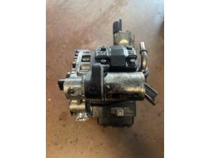 Gebruikte Dieselpomp Ford Galaxy (WA6) 2.0 TDCi 16V 140 Prijs op aanvraag aangeboden door Bongers Auto-Onderdelen Zeeland