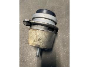 Gebruikte Motorsteun Porsche Cayenne (9PA) 4.5 V8 32V Turbo S Prijs op aanvraag aangeboden door Bongers Auto-Onderdelen Zeeland