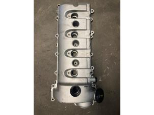 Gebruikte Kleppendeksel Porsche Cayenne (9PA) 4.5 V8 32V Turbo S Prijs op aanvraag aangeboden door Bongers Auto-Onderdelen Zeeland