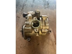Gebruikte Oliepomp Porsche Cayenne (9PA) 4.5 V8 32V Turbo S Prijs op aanvraag aangeboden door Bongers Auto-Onderdelen Zeeland