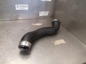 Gebruikte Intercooler Slang Mercedes C Estate (S204) 2.2 C-220 CDI 16V Prijs op aanvraag aangeboden door Bongers Auto-Onderdelen Zeeland