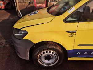 Gebruikte Voorscherm links Volkswagen Caddy IV 1.6 TDI 16V Prijs op aanvraag aangeboden door Bongers Auto-Onderdelen Zeeland