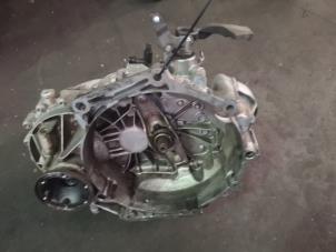 Gebruikte Versnellingsbak Volkswagen Caddy Combi III (2KB,2KJ) 2.0 SDI Prijs € 847,00 Inclusief btw aangeboden door Bongers Auto-Onderdelen Zeeland