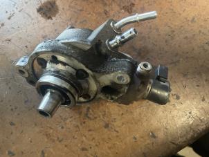 Gebruikte Dieselpomp Ford Transit 2.0 TDCi 16V Eco Blue 130 Prijs op aanvraag aangeboden door Bongers Auto-Onderdelen Zeeland