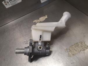 Gebruikte Hoofdremcilinder Nissan Micra (K14) 1.0 IG-T 92 Prijs op aanvraag aangeboden door Bongers Auto-Onderdelen Zeeland