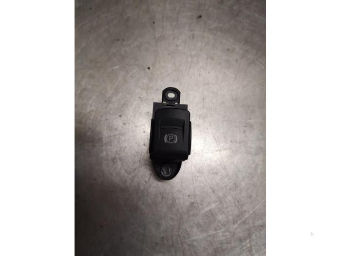 Gebruikte Handrem schakelaar Audi S6 Avant (C6) 5.2 V10 40V Prijs op aanvraag aangeboden door Bongers Auto-Onderdelen Zeeland