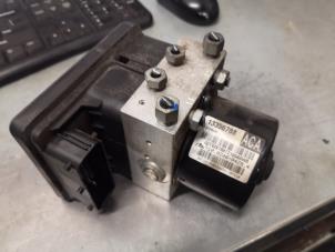 Gebruikte ABS Pomp Chevrolet Cruze (305) 1.8 16V VVT Prijs op aanvraag aangeboden door Bongers Auto-Onderdelen Zeeland