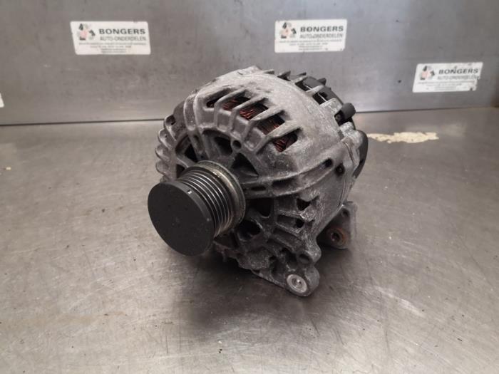 Gebruikte Dynamo Audi A4 Avant (B8) 2.0 TDI 16V Prijs op aanvraag aangeboden door Bongers Auto-Onderdelen Zeeland