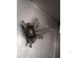 Gebruikte Motorrubber Dacia Logan MCV (KS) 1.6 MPI 85 Bifuel Prijs op aanvraag aangeboden door Bongers Auto-Onderdelen Zeeland