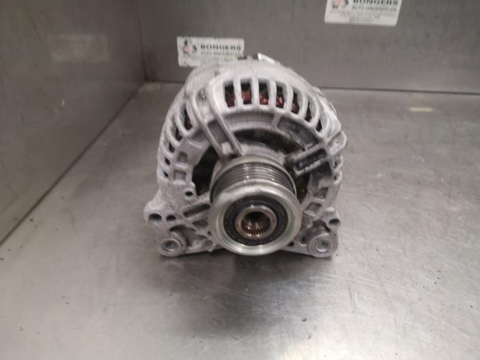 Gebruikte Dynamo Volkswagen Golf V (1K1) 1.9 TDI Prijs op aanvraag aangeboden door Bongers Auto-Onderdelen Zeeland