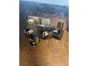 Gebruikte Dieselpomp Ford Transit Custom 2.0 TDCi 16V Eco Blue 130 Prijs op aanvraag aangeboden door Bongers Auto-Onderdelen Zeeland