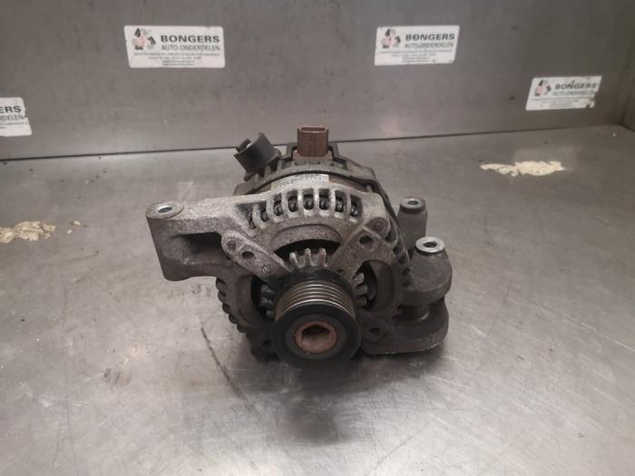 Gebruikte Dynamo Volvo S40 (MS) 2.0 16V Prijs op aanvraag aangeboden door Bongers Auto-Onderdelen Zeeland