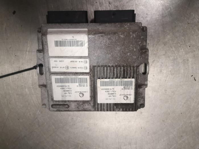 Gebruikte Gas Computer (LPG) Dacia Duster (HS) 1.6 SCe 115 16V Prijs op aanvraag aangeboden door Bongers Auto-Onderdelen Zeeland