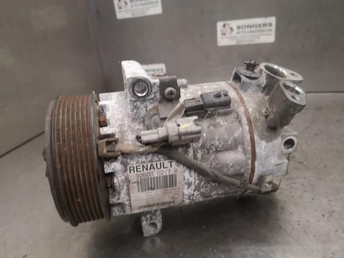 Gebruikte Aircopomp Renault Captur I (2R) 0.9 Energy TCE 12V Prijs op aanvraag aangeboden door Bongers Auto-Onderdelen Zeeland