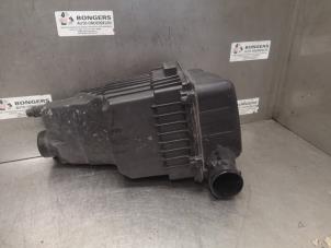 Gebruikte Luchtfilterhuis Peugeot 206 SW (2E/K) 1.1 Prijs op aanvraag aangeboden door Bongers Auto-Onderdelen Zeeland