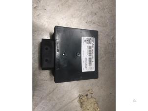 Gebruikte CEM (module) Volkswagen Transporter T5 2.0 TDI DRF Prijs op aanvraag aangeboden door Bongers Auto-Onderdelen Zeeland